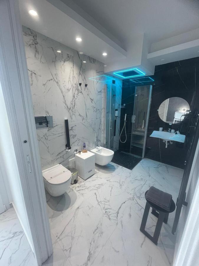 Lci Deluxe Rooms Сан-Катальдо Екстер'єр фото